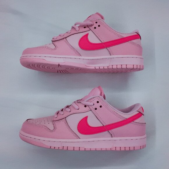 Nike Dunks Pink Foam SIZE 7 - Picture 3 of 4